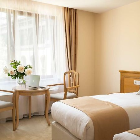 Family Hotel Anna 鲁塞 外观 照片