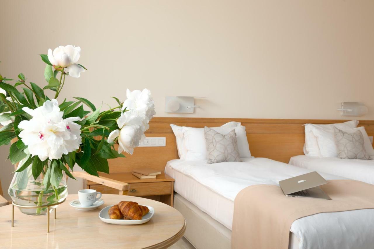 Family Hotel Anna 鲁塞 外观 照片